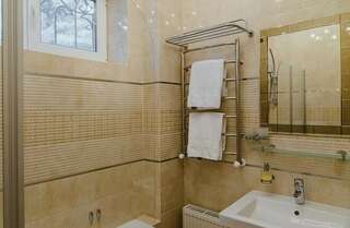 Гостиница Каштановый особняк Ялта ДеЛюкс-5