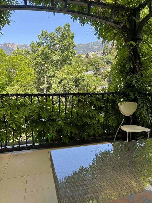 Гостиница Каштановый особняк Ялта-102