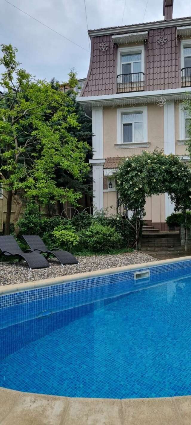 Гостиница Каштановый особняк Ялта-100